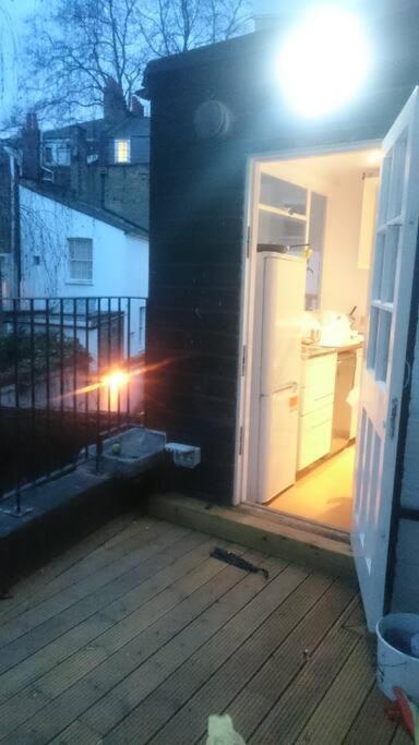 Central London Flat. Georgian Terrace. Bright. Exteriör bild
