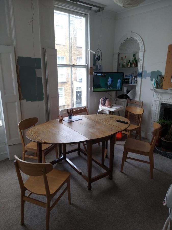 Central London Flat. Georgian Terrace. Bright. Exteriör bild